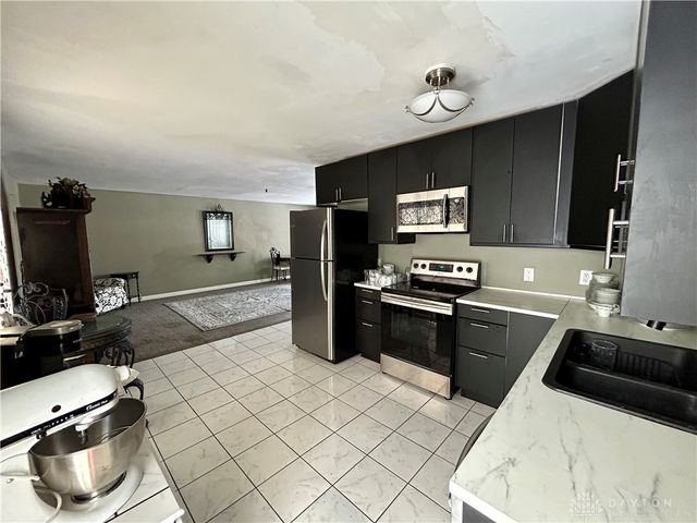 517 San Bernardino Trail, Englewood, OH 45322