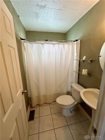 517 San Bernardino Trail, Englewood, OH 45322