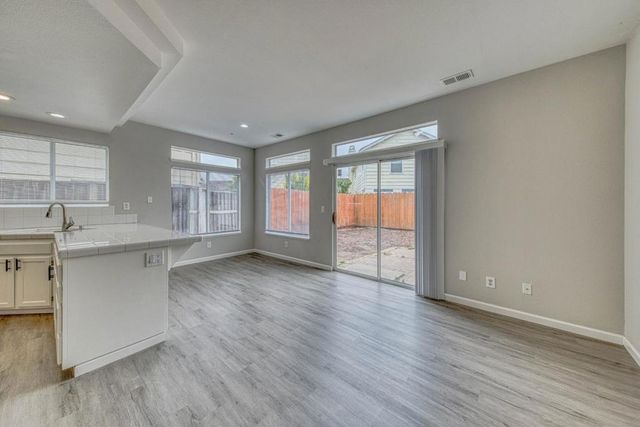 1920 Constitution Boulevard 24, Salinas, CA 93905