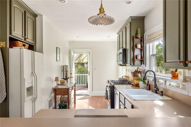 2490 Jefferson Terrace, Atlanta, GA 30344