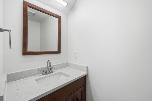 73 Winchester Drive, Euless, TX 76039