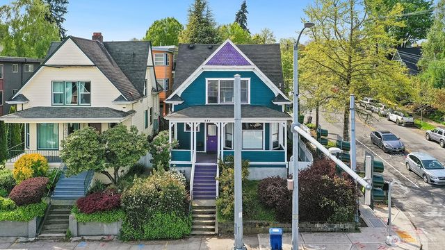 137 23rd Avenue E, Seattle, WA 98112