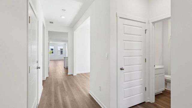 6290 Redwood Trail, Wonder Lake, IL 60097