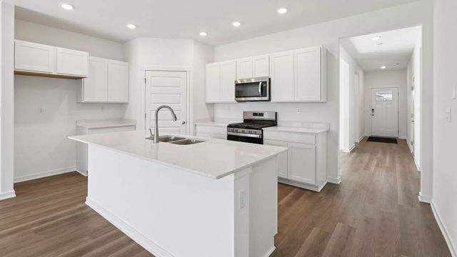 6290 Redwood Trail, Wonder Lake, IL 60097