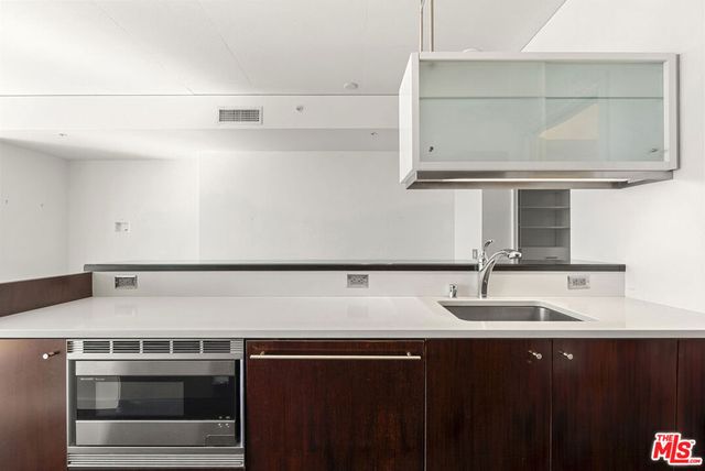 1155 S Grand Avenue 1103, Los Angeles, CA 90015