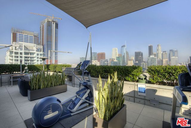 1155 S Grand Avenue 1103, Los Angeles, CA 90015