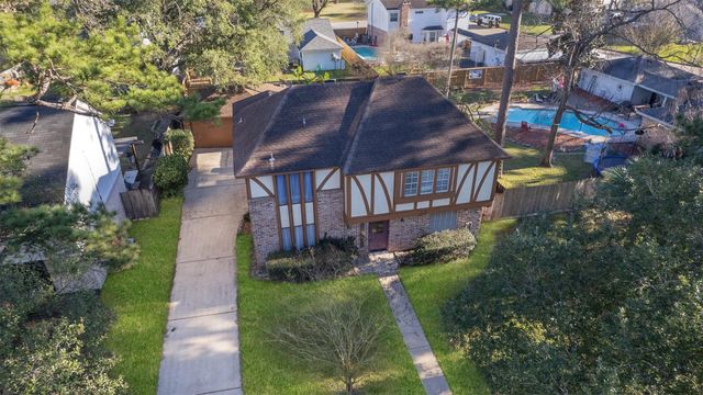 8311 Amurwood Drive, Tomball, TX 77375