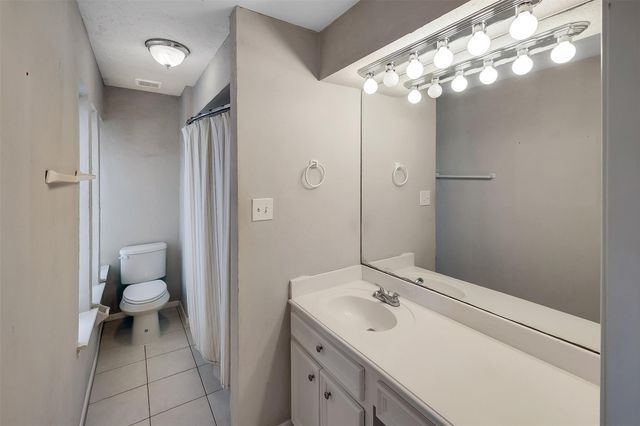 8311 Amurwood Drive, Tomball, TX 77375