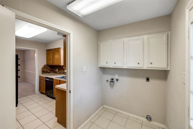 8311 Amurwood Drive, Tomball, TX 77375