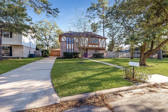 8311 Amurwood Drive, Tomball, TX 77375