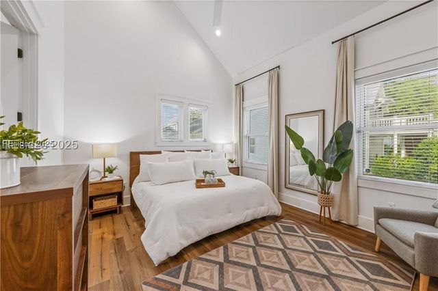 37 Park Sq S, Beaufort, SC 29907