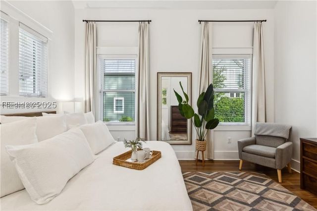 37 Park Sq S, Beaufort, SC 29907