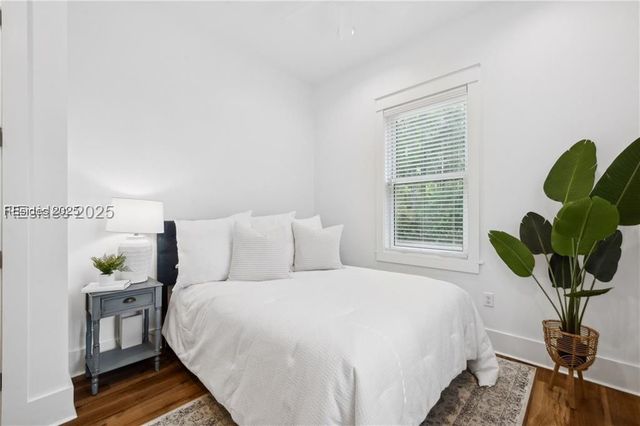 37 Park Sq S, Beaufort, SC 29907