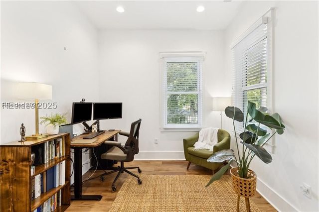 37 Park Sq S, Beaufort, SC 29907