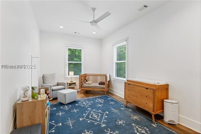 37 Park Sq S, Beaufort, SC 29907