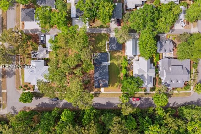 37 Park Sq S, Beaufort, SC 29907