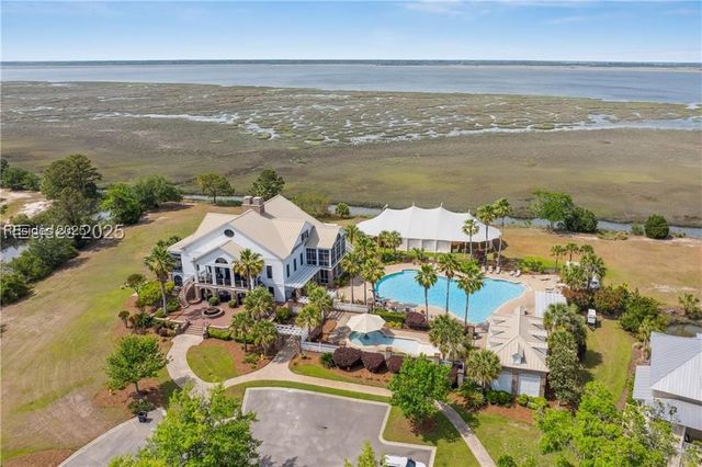 37 Park Sq S, Beaufort, SC 29907