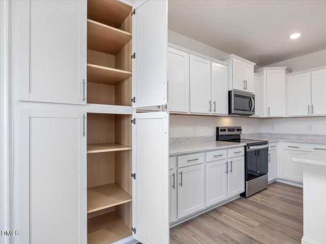659 Sefton Park Drive, Zebulon, NC 27597