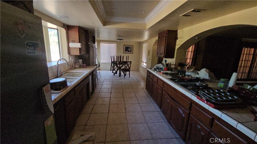2073 Gainsborough, Riverside, CA 92506 — photo 5
