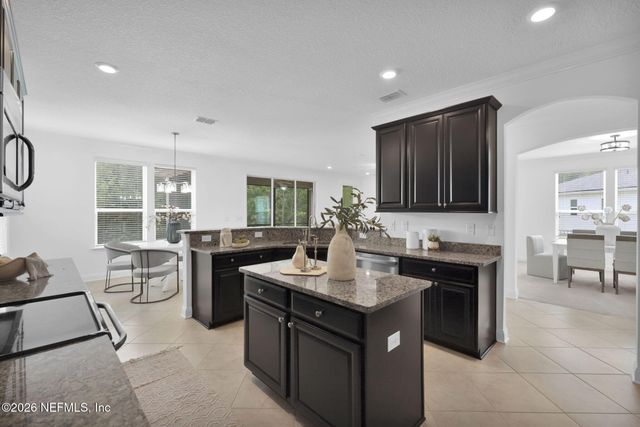 47 CUPCAKE Court, St. Johns, FL 32259