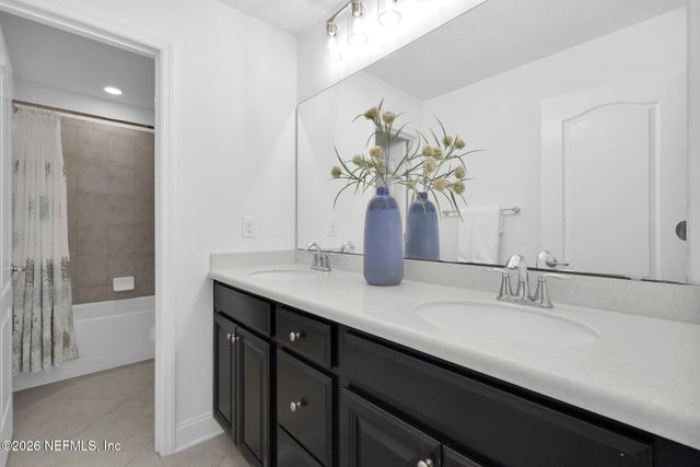 47 CUPCAKE Court, St. Johns, FL 32259