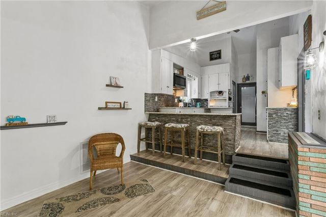 102 Purgold RD, Seaford, VA 23696