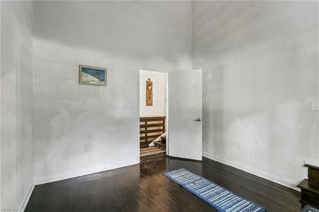 102 Purgold RD, Seaford, VA 23696