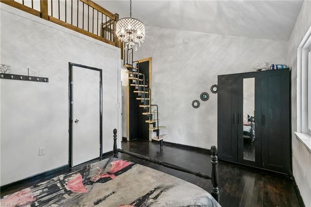 102 Purgold RD, Seaford, VA 23696