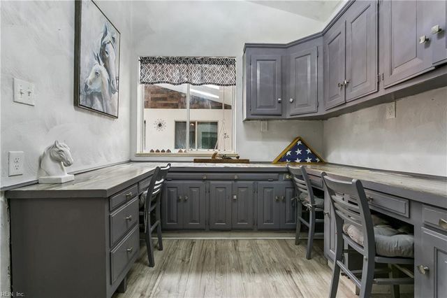 102 Purgold RD, Seaford, VA 23696