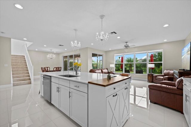 19497 BROAD SHORE Walk, Loxahatchee, FL 33470