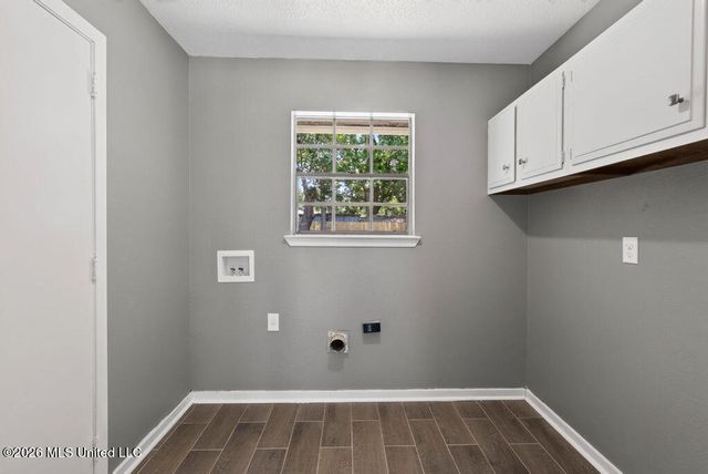 12908 Hanover Drive, Ocean Springs, MS 39564