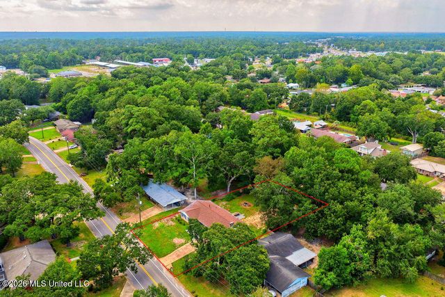 12908 Hanover Drive, Ocean Springs, MS 39564