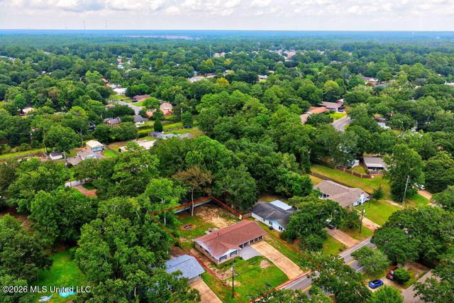 12908 Hanover Drive, Ocean Springs, MS 39564