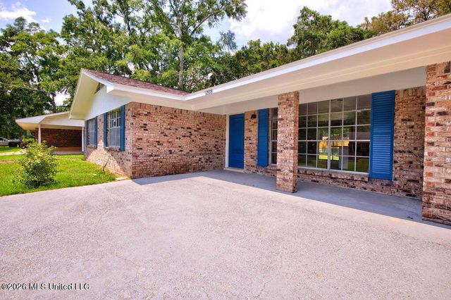 12908 Hanover Drive, Ocean Springs, MS 39564
