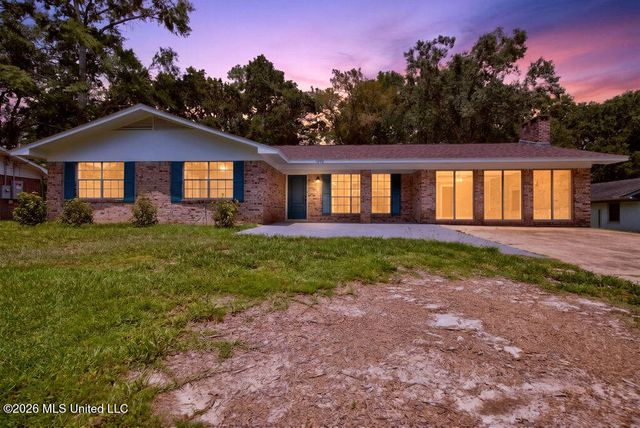 12908 Hanover Drive, Ocean Springs, MS 39564