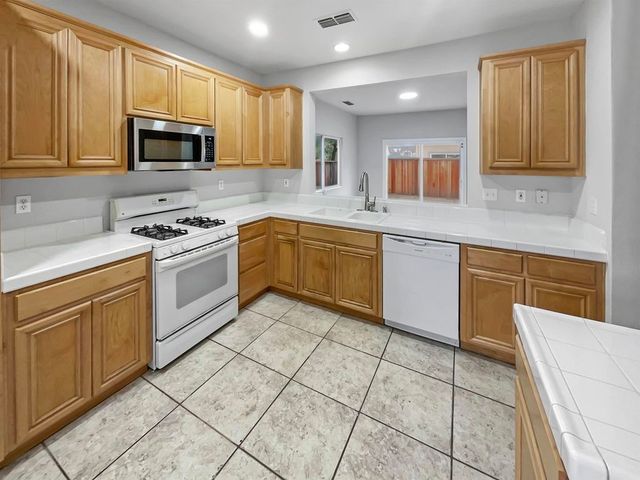 4455 Meadow Valley Cir, Fairfield, CA 94534