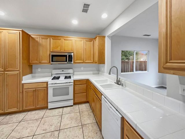 4455 Meadow Valley Cir, Fairfield, CA 94534