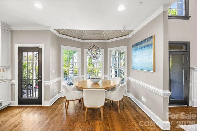 11132 Colonial Country Lane, Charlotte, NC 28277