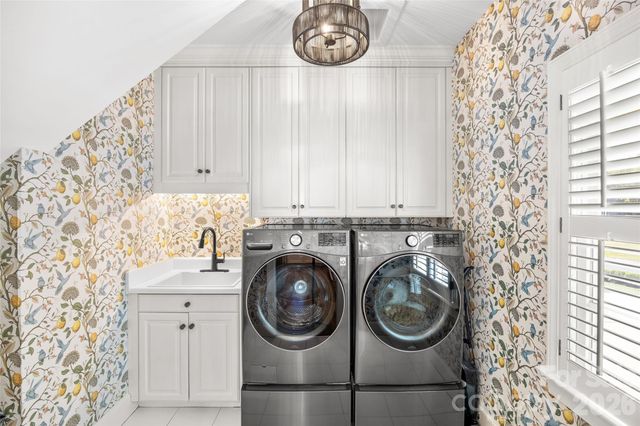 11132 Colonial Country Lane, Charlotte, NC 28277