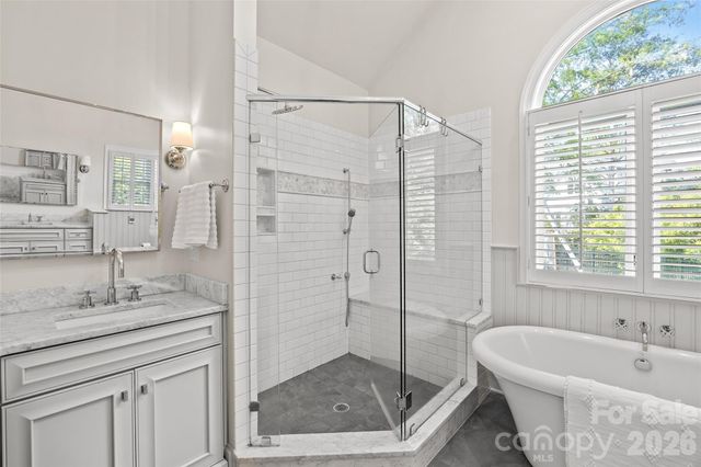 11132 Colonial Country Lane, Charlotte, NC 28277