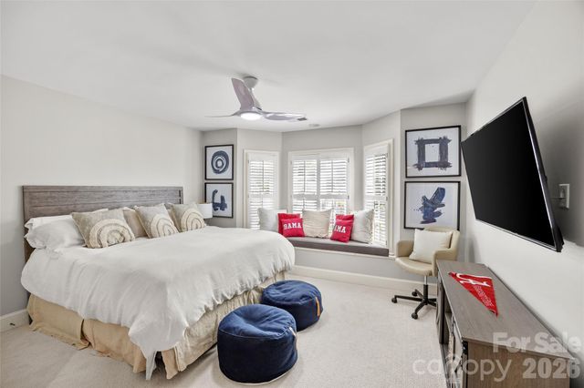 11132 Colonial Country Lane, Charlotte, NC 28277