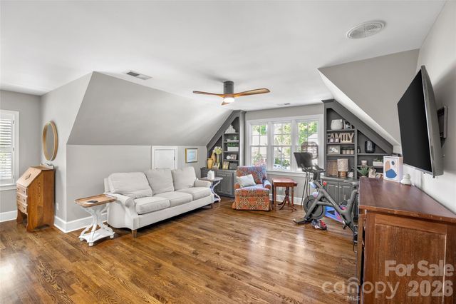 11132 Colonial Country Lane, Charlotte, NC 28277