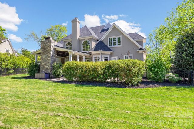 11132 Colonial Country Lane, Charlotte, NC 28277