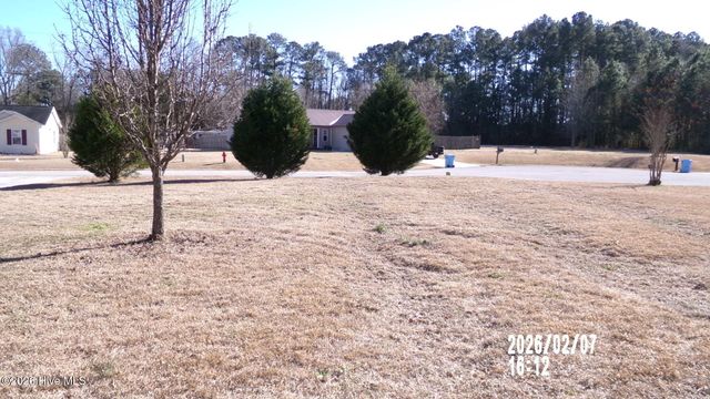 106 Turtle Creek Court, Jacksonville, NC 28540