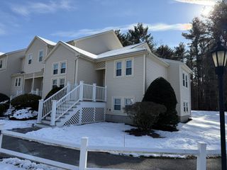 21 Lamplighter Ln 21, Easton, MA 02375