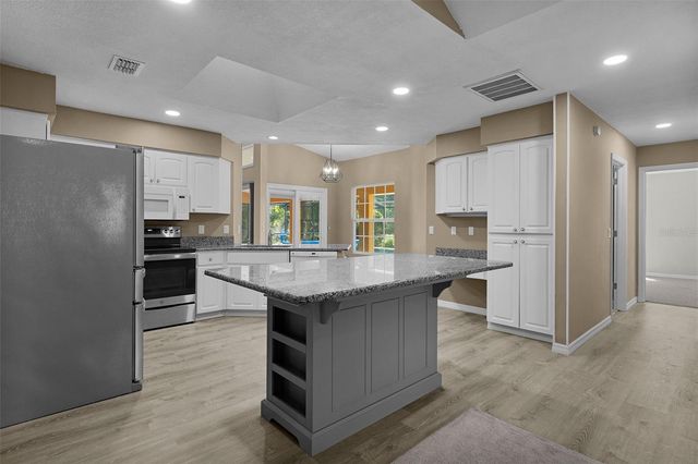 19030 SW 91ST LANE, Dunnellon, FL 34432