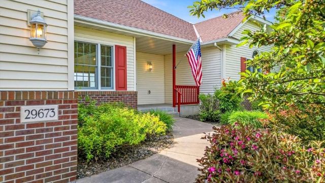 29673 Shoreview Circle, Lindstrom, MN 55045