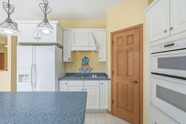 29673 Shoreview Circle, Lindstrom, MN 55045