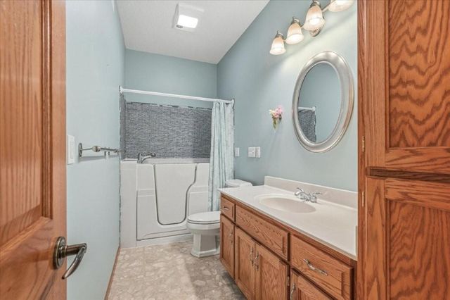 29673 Shoreview Circle, Lindstrom, MN 55045