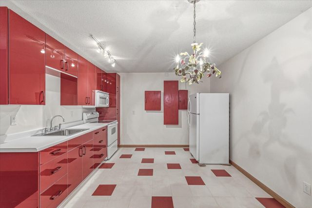 29673 Shoreview Circle, Lindstrom, MN 55045